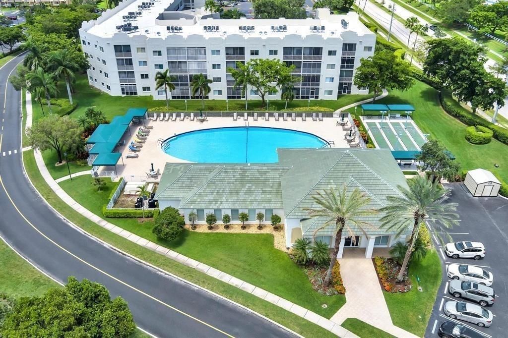 7647 Southampton Terrace, Unit 308, Tamarac, FL 33321 Photo