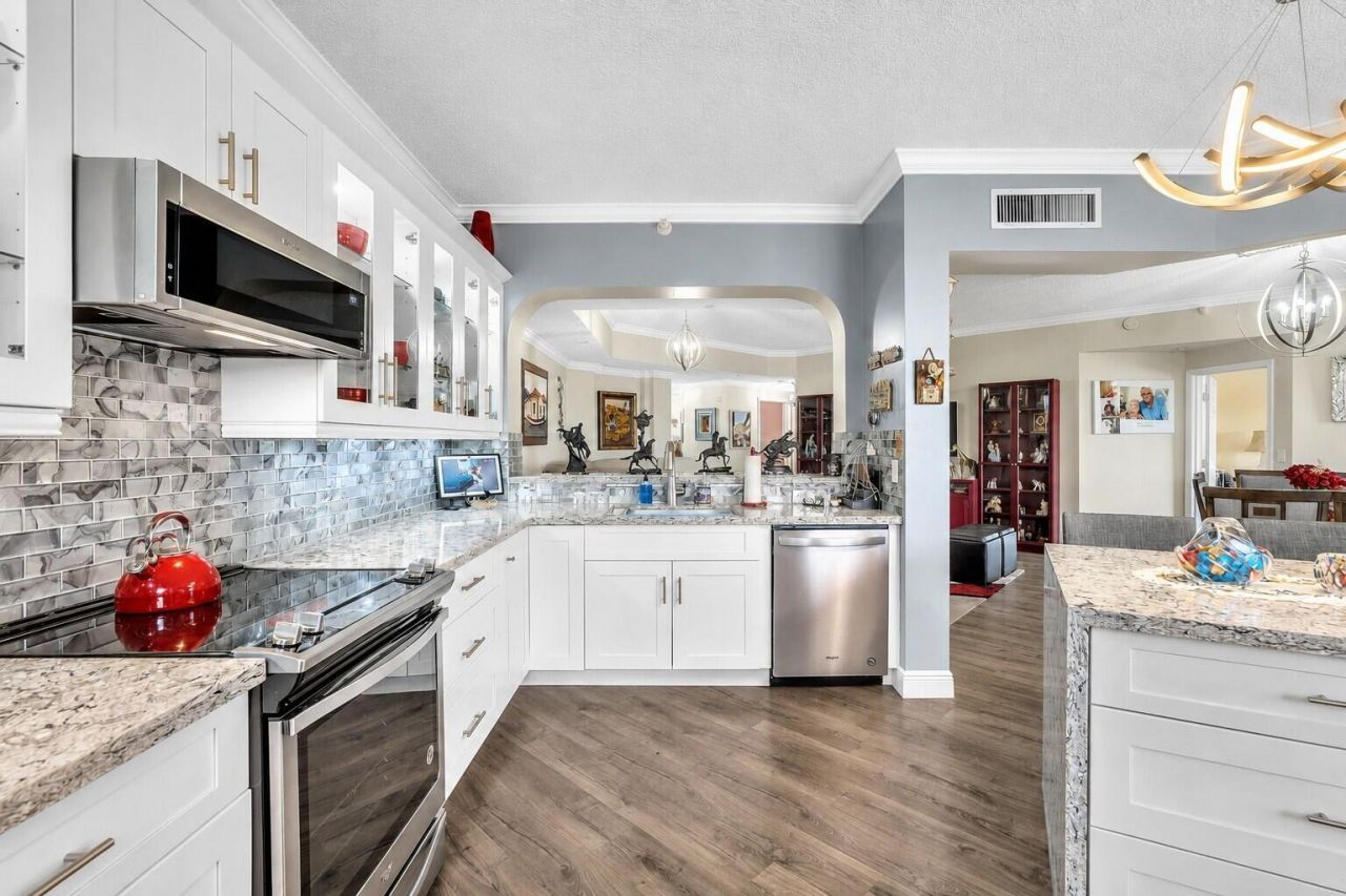 7647 Southampton Terrace, Unit 308, Tamarac, FL 33321 Photo