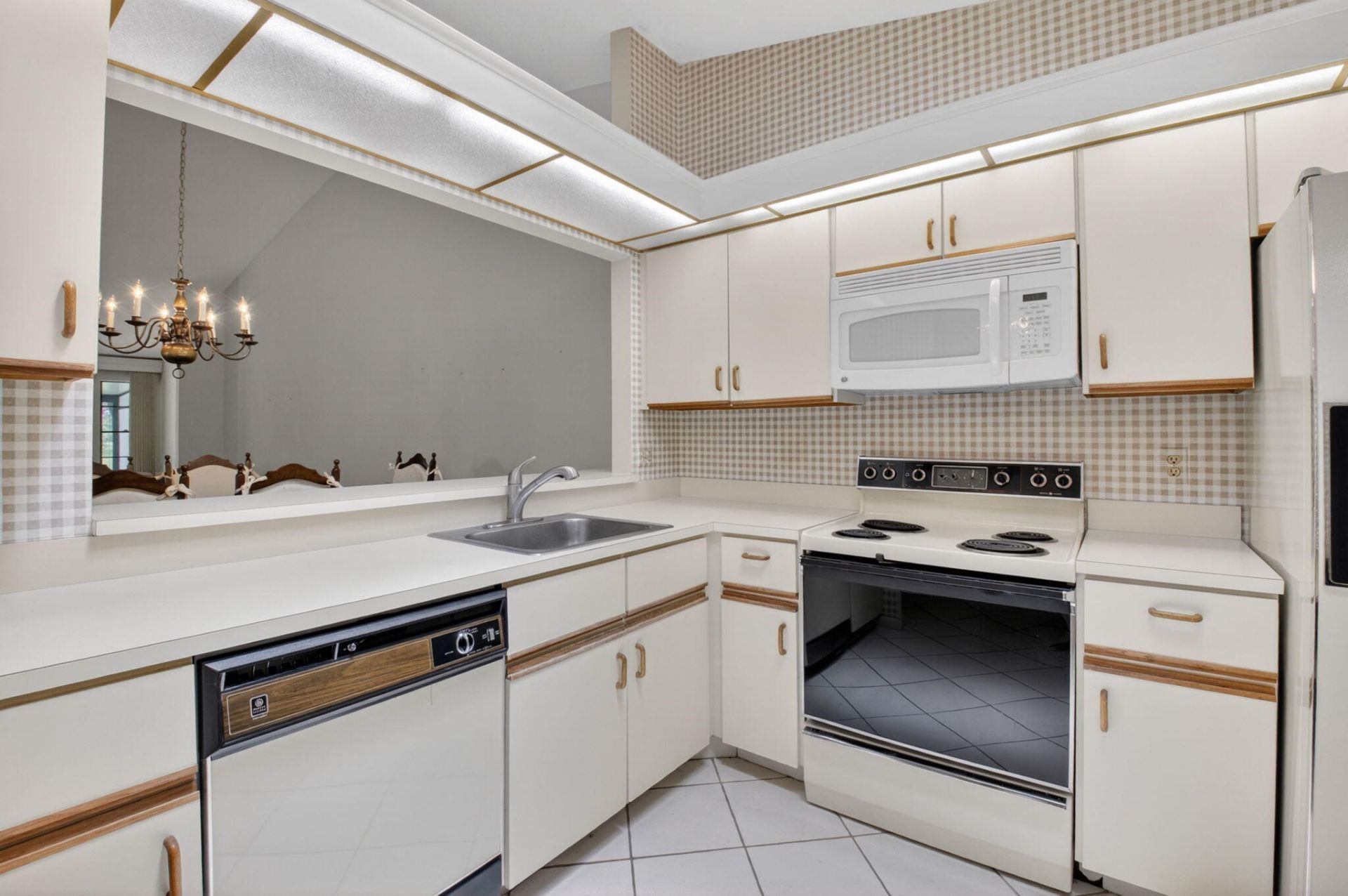 10939 Roebelini Palm Court, Unit A, Boynton Beach, FL 33437 Photo