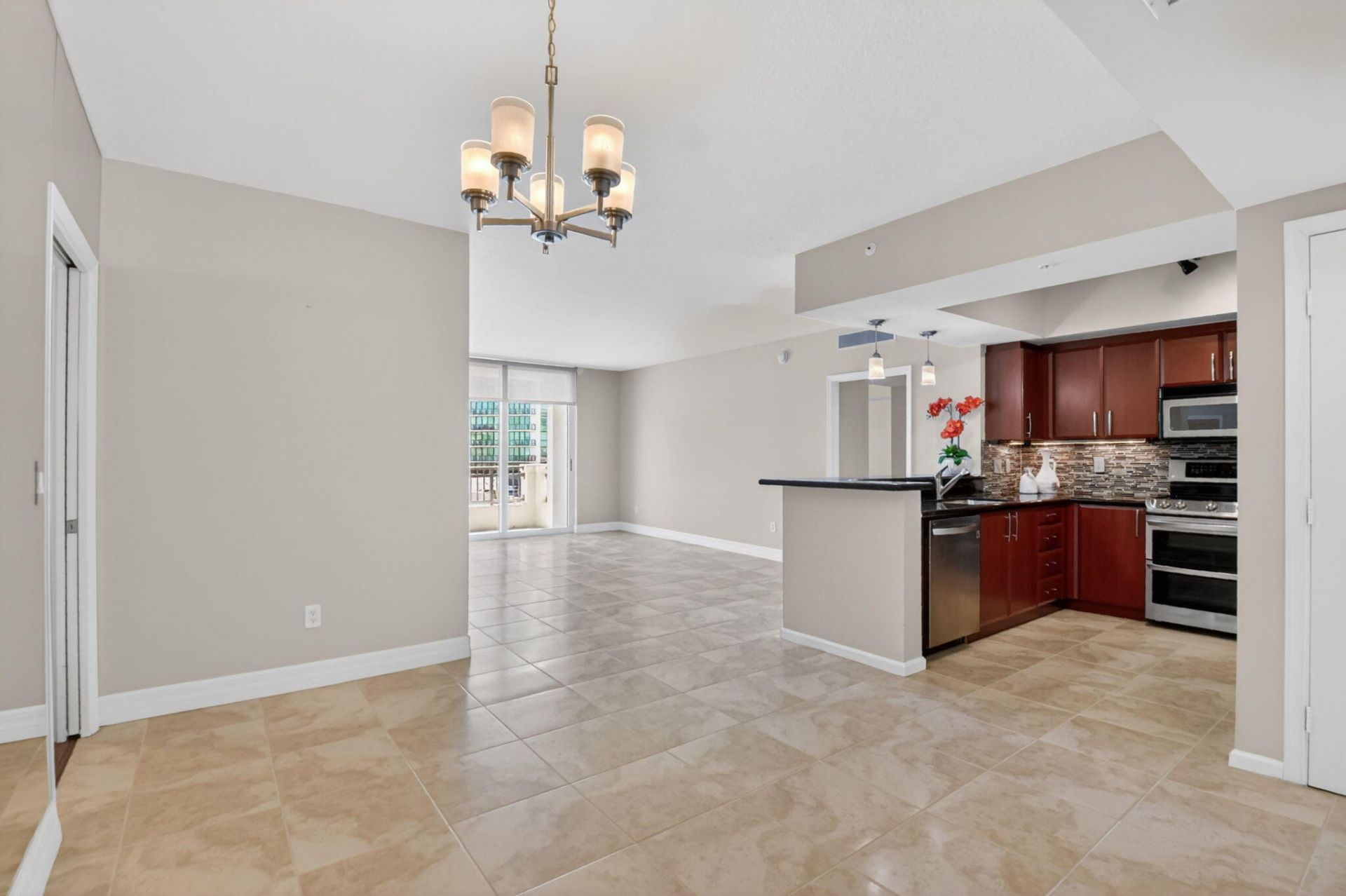 403 S Sapodilla Avenue, Unit 511, West Palm Beach, FL 33401 Photo