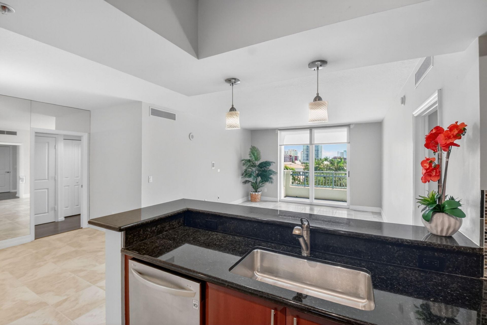 403 S Sapodilla Avenue, Unit 511, West Palm Beach, FL 33401 Photo