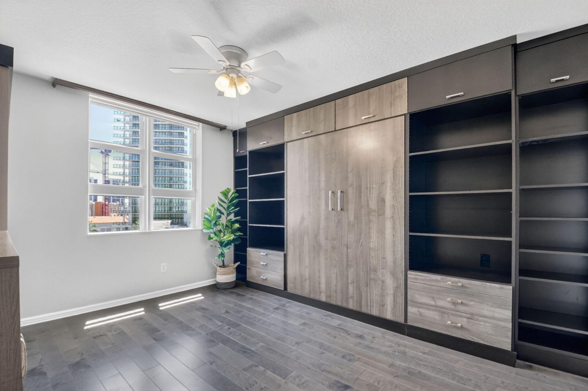 403 S Sapodilla Avenue, Unit 511, West Palm Beach, FL 33401 Photo