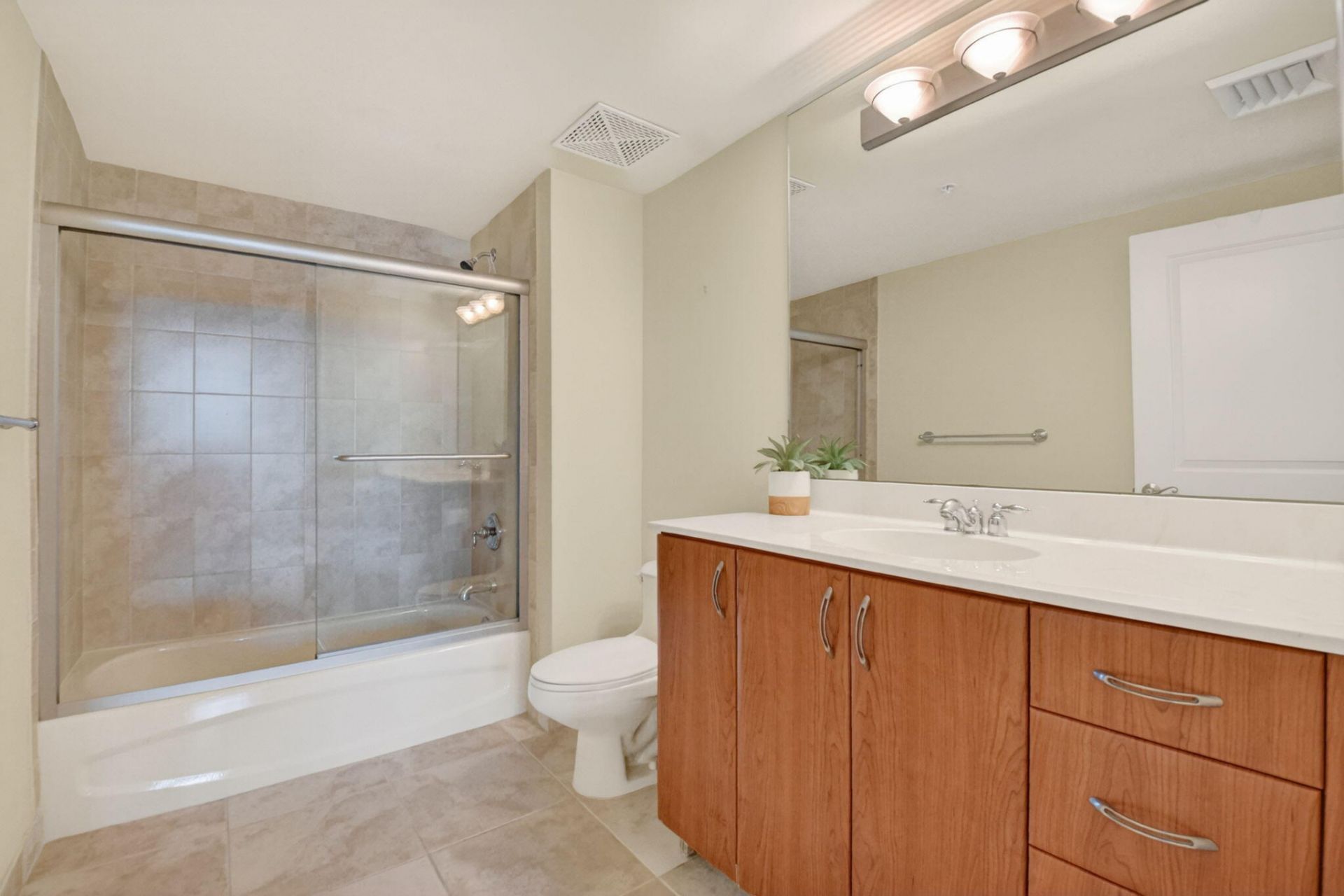403 S Sapodilla Avenue, Unit 511, West Palm Beach, FL 33401 Photo