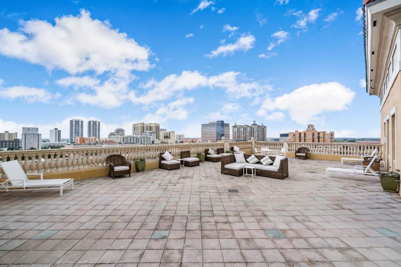 403 S Sapodilla Avenue, Unit 511, West Palm Beach, FL 33401 Photo