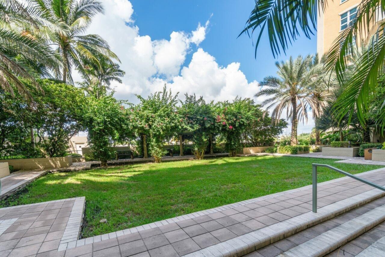 403 S Sapodilla Avenue, Unit 511, West Palm Beach, FL 33401 Photo