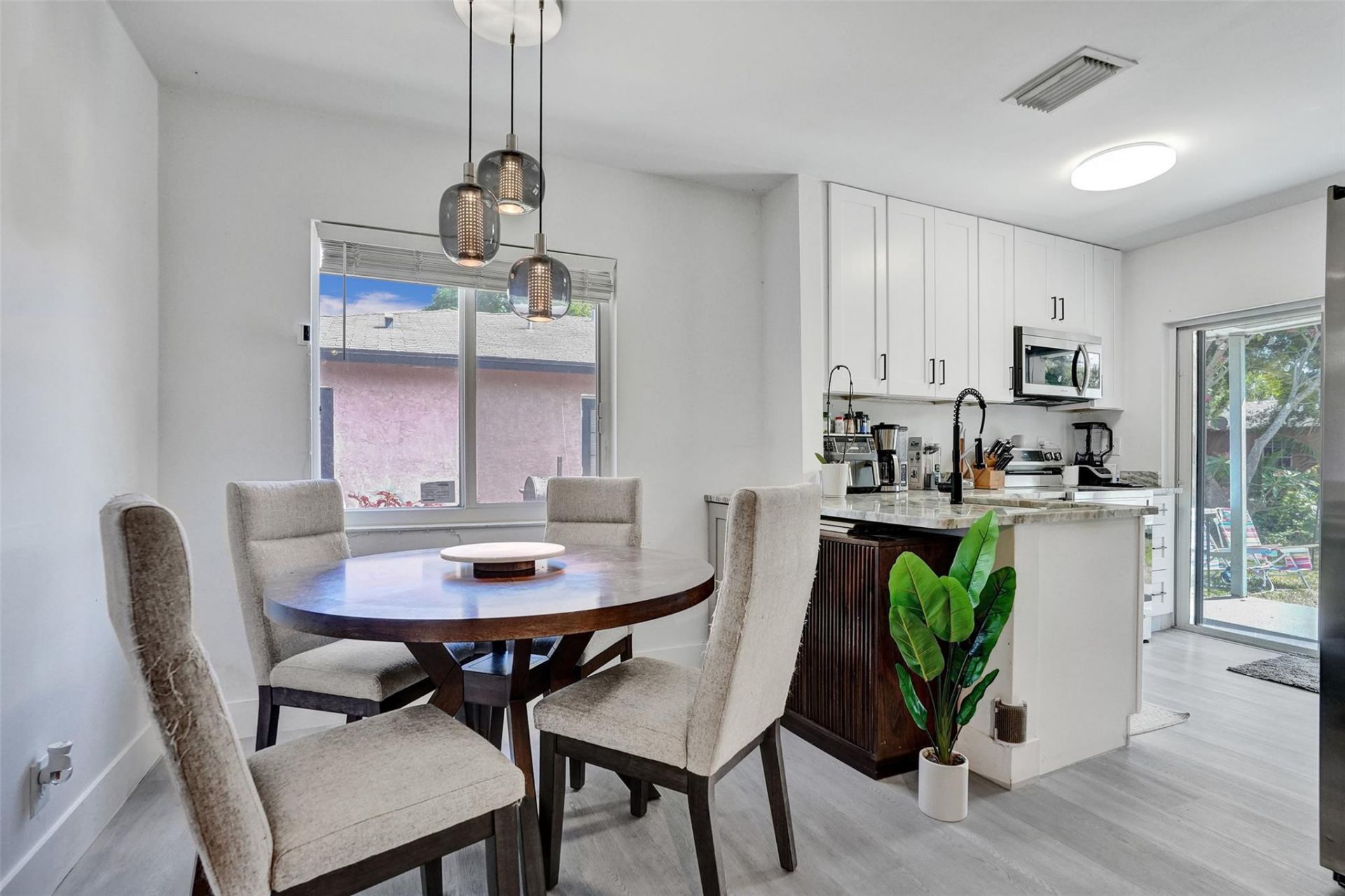 1590 NW 7th Lane, Pompano Beach, FL 33060 Photo