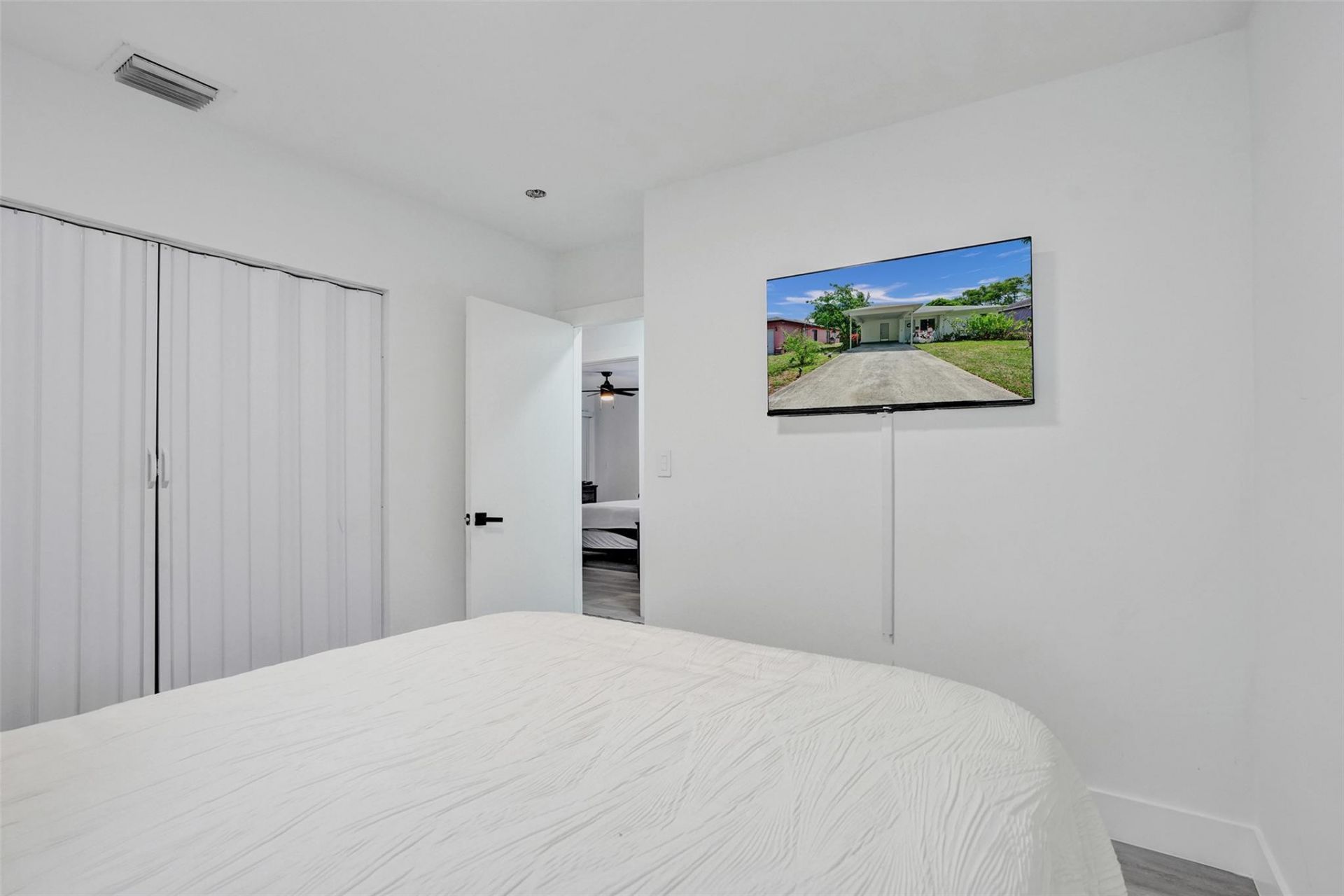 1590 NW 7th Lane, Pompano Beach, FL 33060 Photo