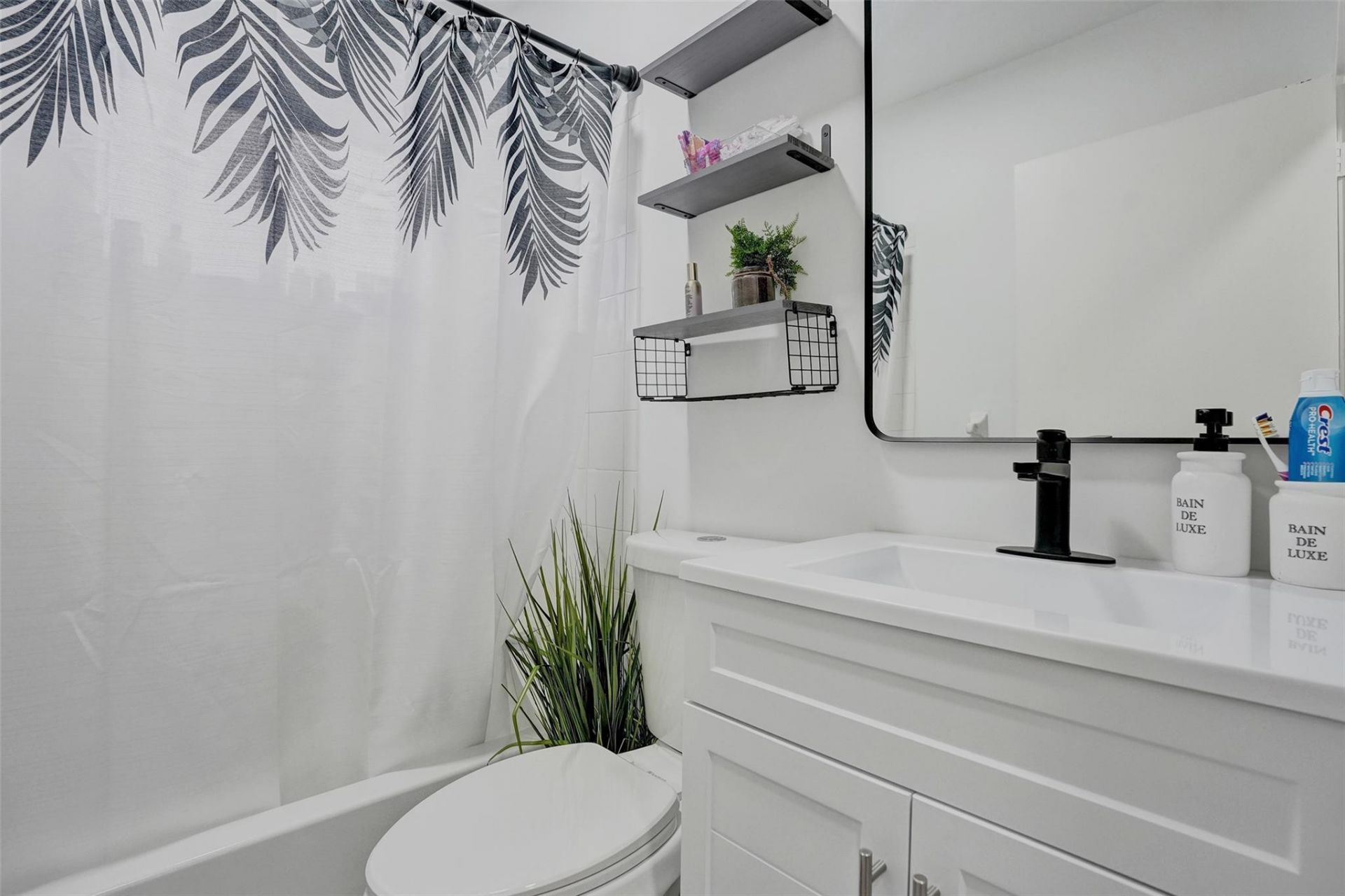 1590 NW 7th Lane, Pompano Beach, FL 33060 Photo