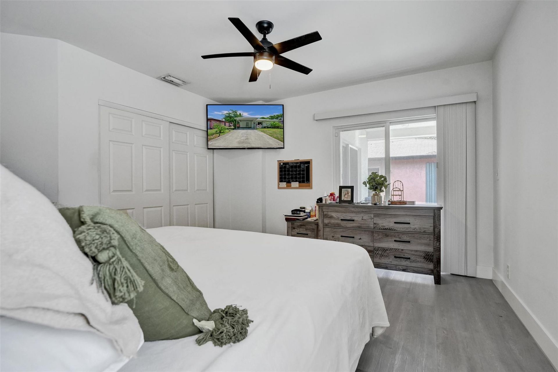 1590 NW 7th Lane, Pompano Beach, FL 33060 Photo