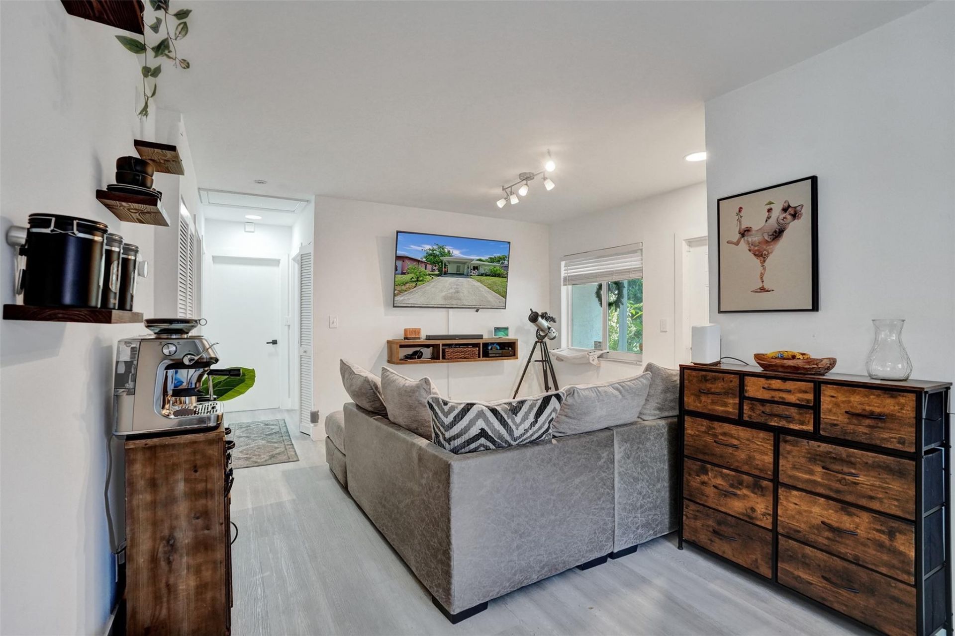 1590 NW 7th Lane, Pompano Beach, FL 33060 Photo