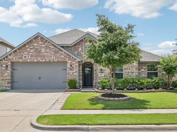 1805 Huntsman Way, Forney, TX 75126