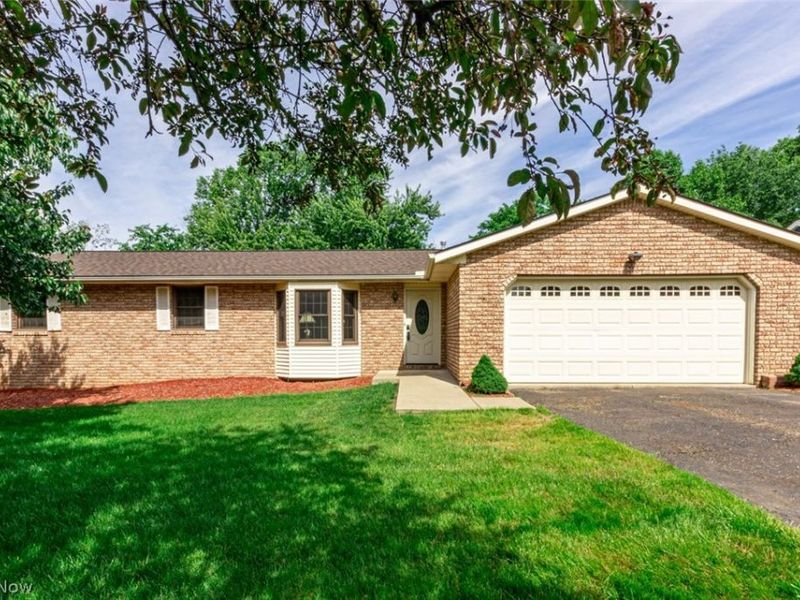 2411 Otterbin Street, Louisville, OH 44641 Photo 1