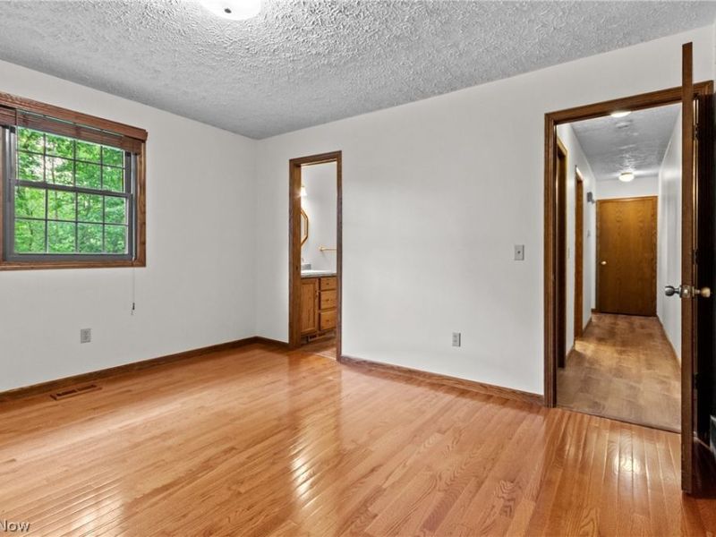 2411 Otterbin Street, Louisville, OH 44641 Photo 20