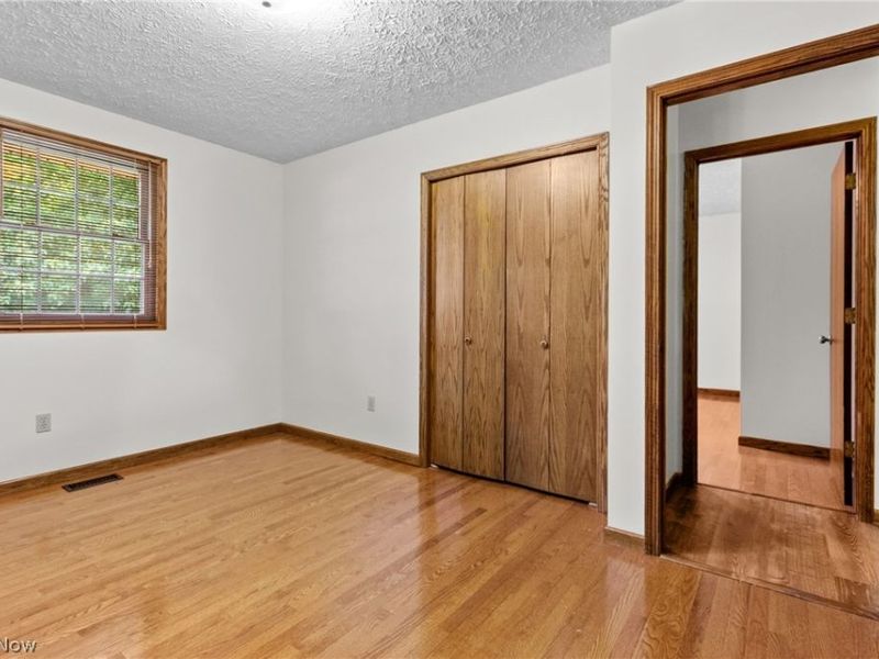 2411 Otterbin Street, Louisville, OH 44641 Photo 21
