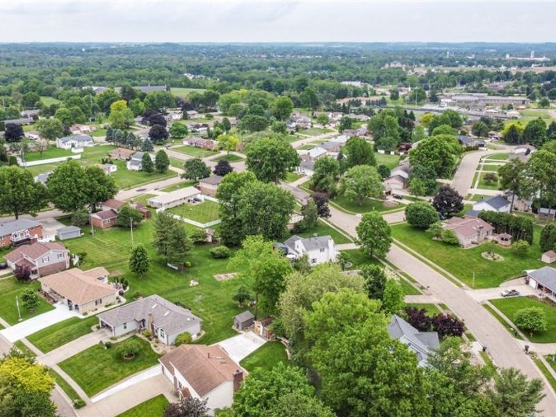 2411 Otterbin Street , Louisville, OH 44641 Photo 4