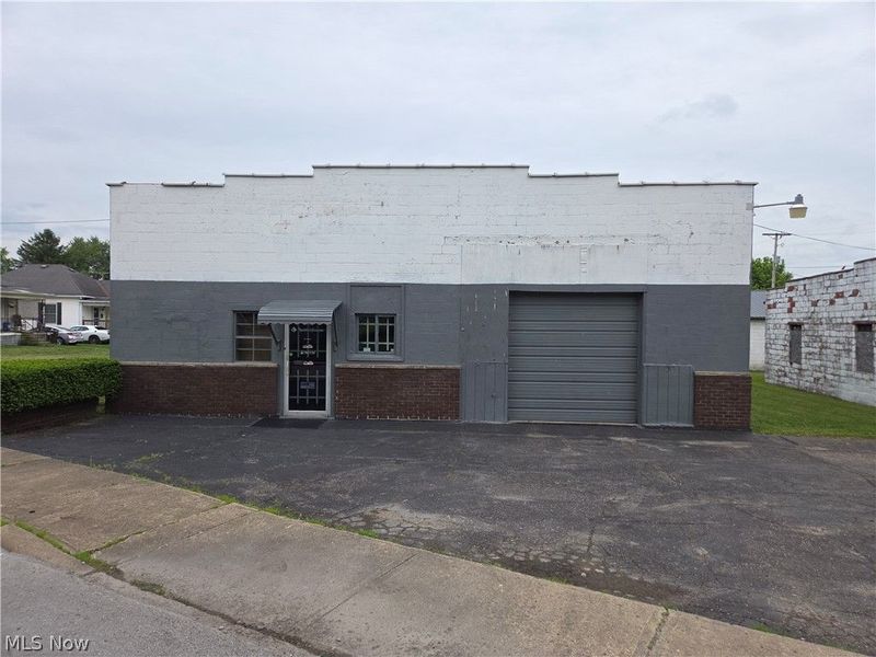 601 Marietta Avenue , Cambridge, OH 43725 Photo 1