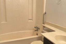 825 Sandpiper Drive photo 4
