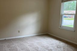 825 Sandpiper Drive photo 4