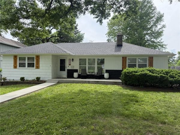 5020 Clark Drive, Roeland Park, KS 66205