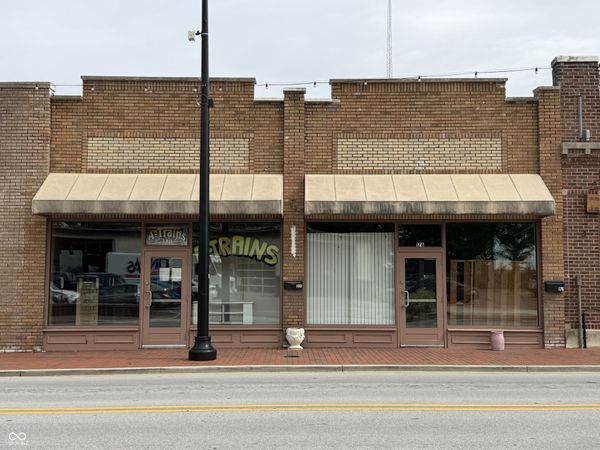 176 -180 W Main Street , Greenwood, IN 46142