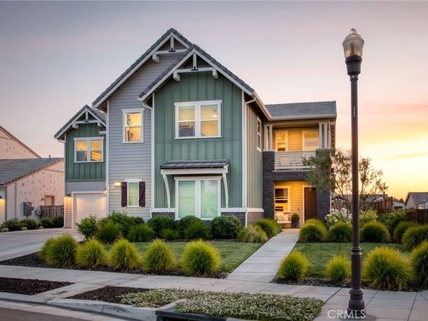 1736 N Renn, Clovis, CA 93619