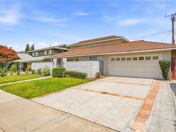 1163 N Lincoln, Orange, CA 92867