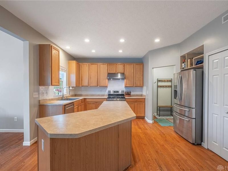 2731 Laurelwood Court, Beavercreek, OH 45431 Photo 8