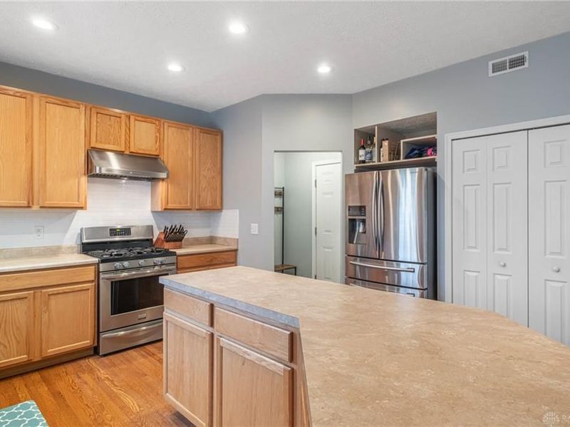 2731 Laurelwood Court, Beavercreek, OH 45431 Photo 9
