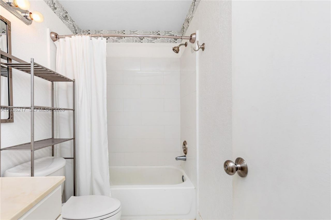 4690 NW 30th St , Coconut Creek, FL 33063 Photo