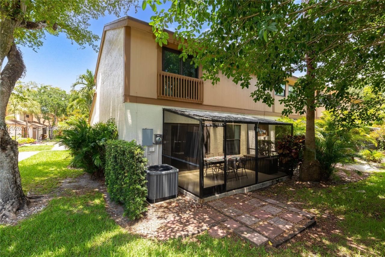 4690 NW 30th St , Coconut Creek, FL 33063 Photo