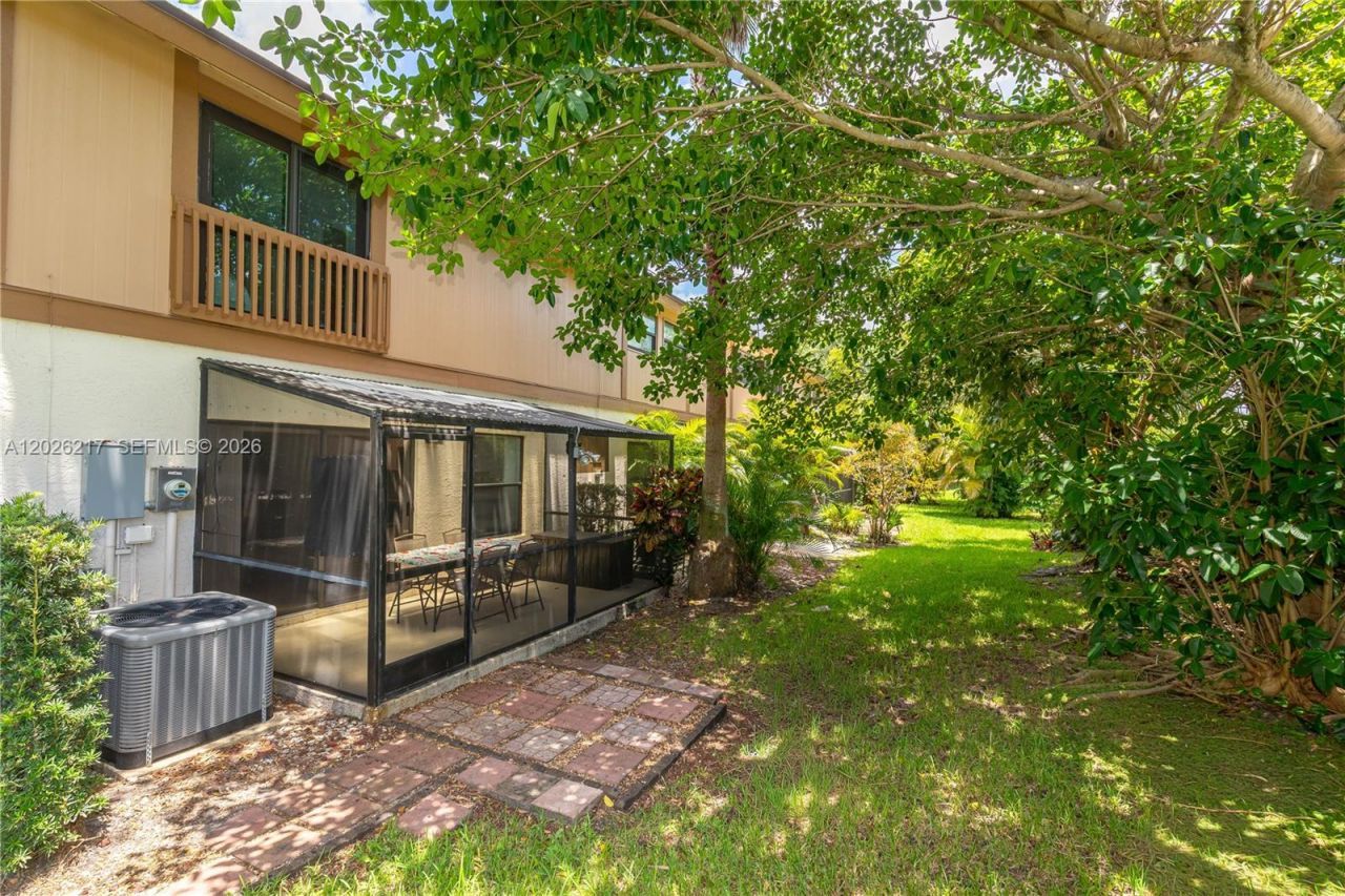 4690 NW 30th St , Coconut Creek, FL 33063 Photo