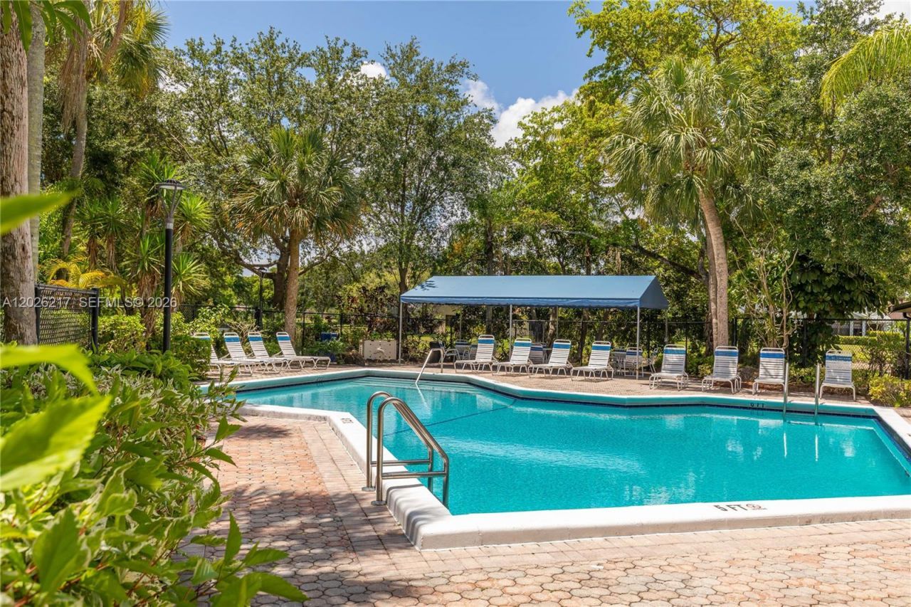 4690 NW 30th St , Coconut Creek, FL 33063 Photo