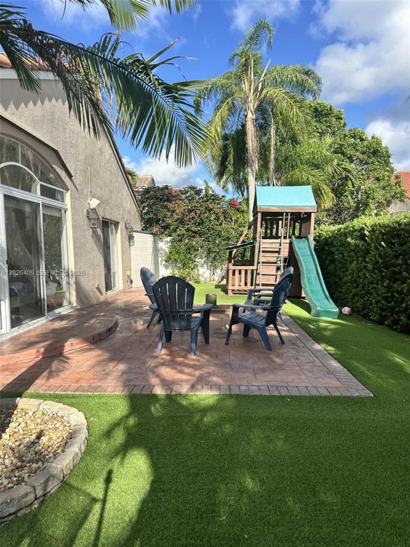 19213 SW 4th St , Pembroke Pines, FL 33029 Photo