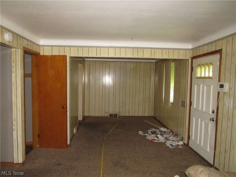 4680 Beechgrove Avenue , Garfield Heights, OH 44125 Photo 2
