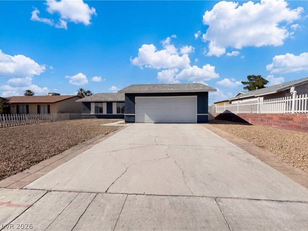 4018 Shady Oak , Las Vegas, NV 89115