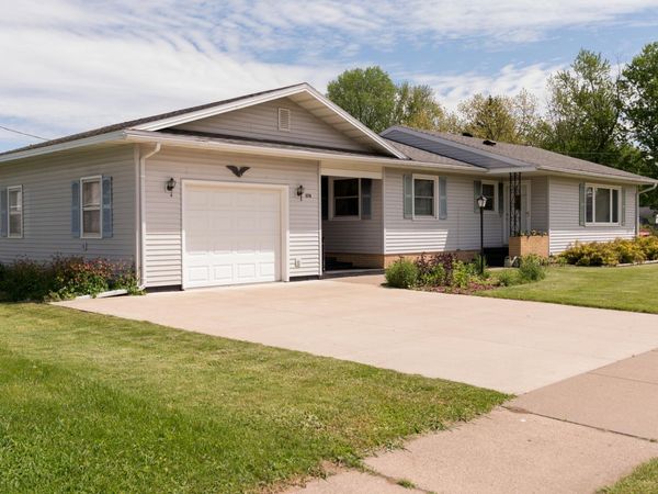374 W Vine Street, Mondovi, WI 54755