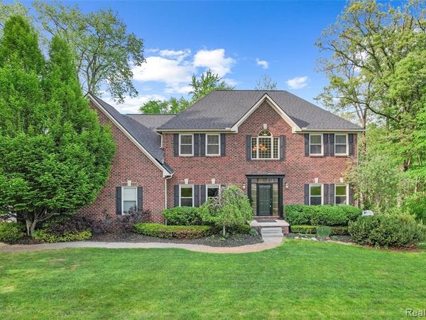 10099 Fernbrooke Drive , Green Oak Twp, MI 48116