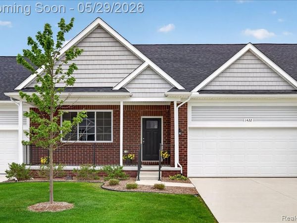 1422 Lincoln Street, Lapeer, MI 48446