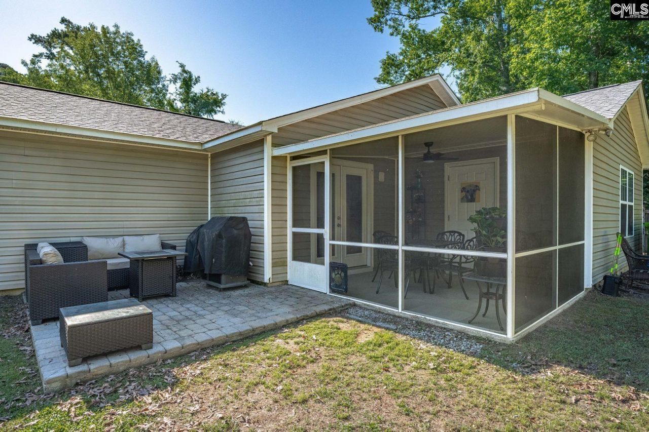 559 Foxstone Drive Photo 32