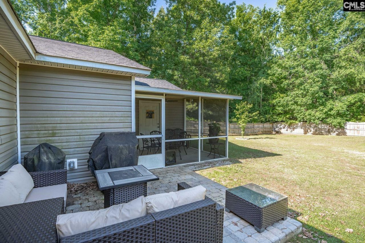 559 Foxstone Drive Photo 33
