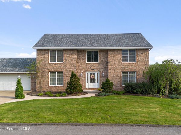 137 Maria Boulevard, Archbald, PA 18403
