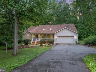 2402 LAKEVIEW PARKWAY, LOCUST GROVE, VA 22508