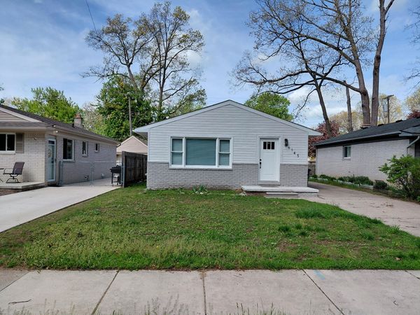 6145 N Dowling Avenue, Westland, MI 48185