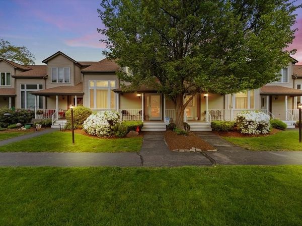 8 Willow Pond Dr, Unit 8, Rockland, MA 02370