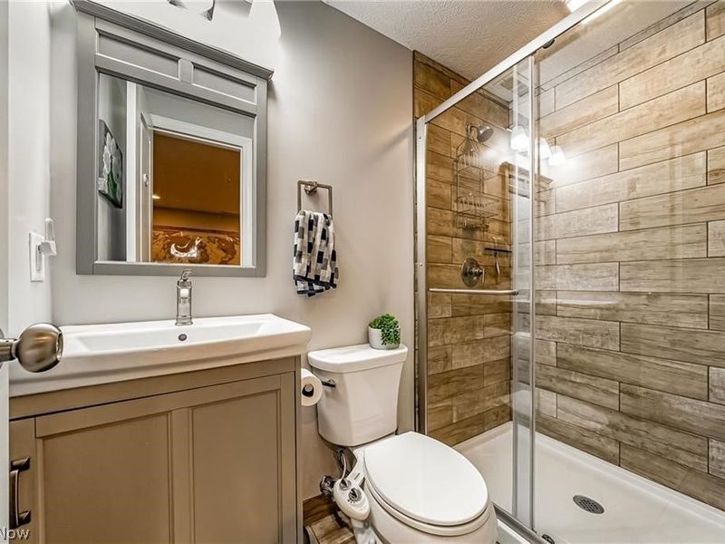26105 Westwood Road, Westlake, OH 44145 Photo 34