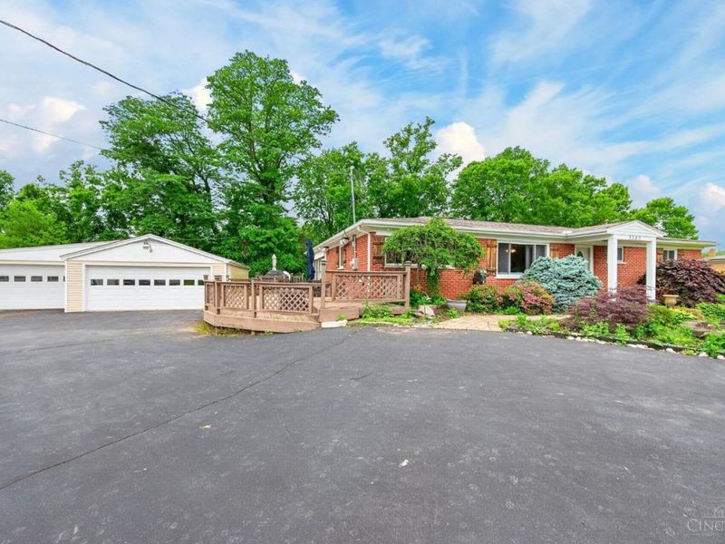 5585 Betty Lane, Miami Twp, OH 45150 Photo 2