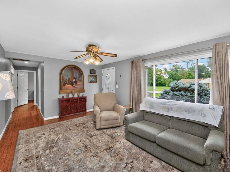 5585 Betty Lane, Miami Twp, OH 45150 Photo 4