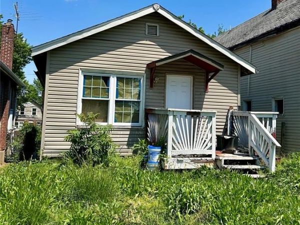 5917 Harney Avenue , St Louis, MO 63136