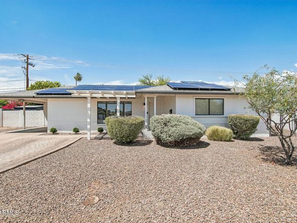2715 N 38TH Place, Phoenix, AZ 85008