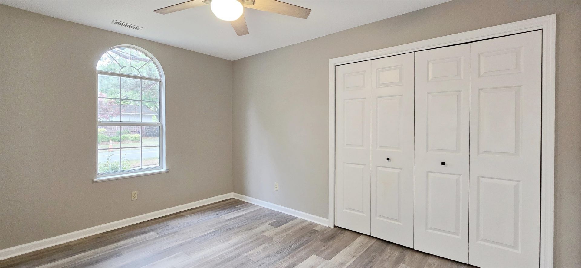 1208 Elm St.  Photo 45